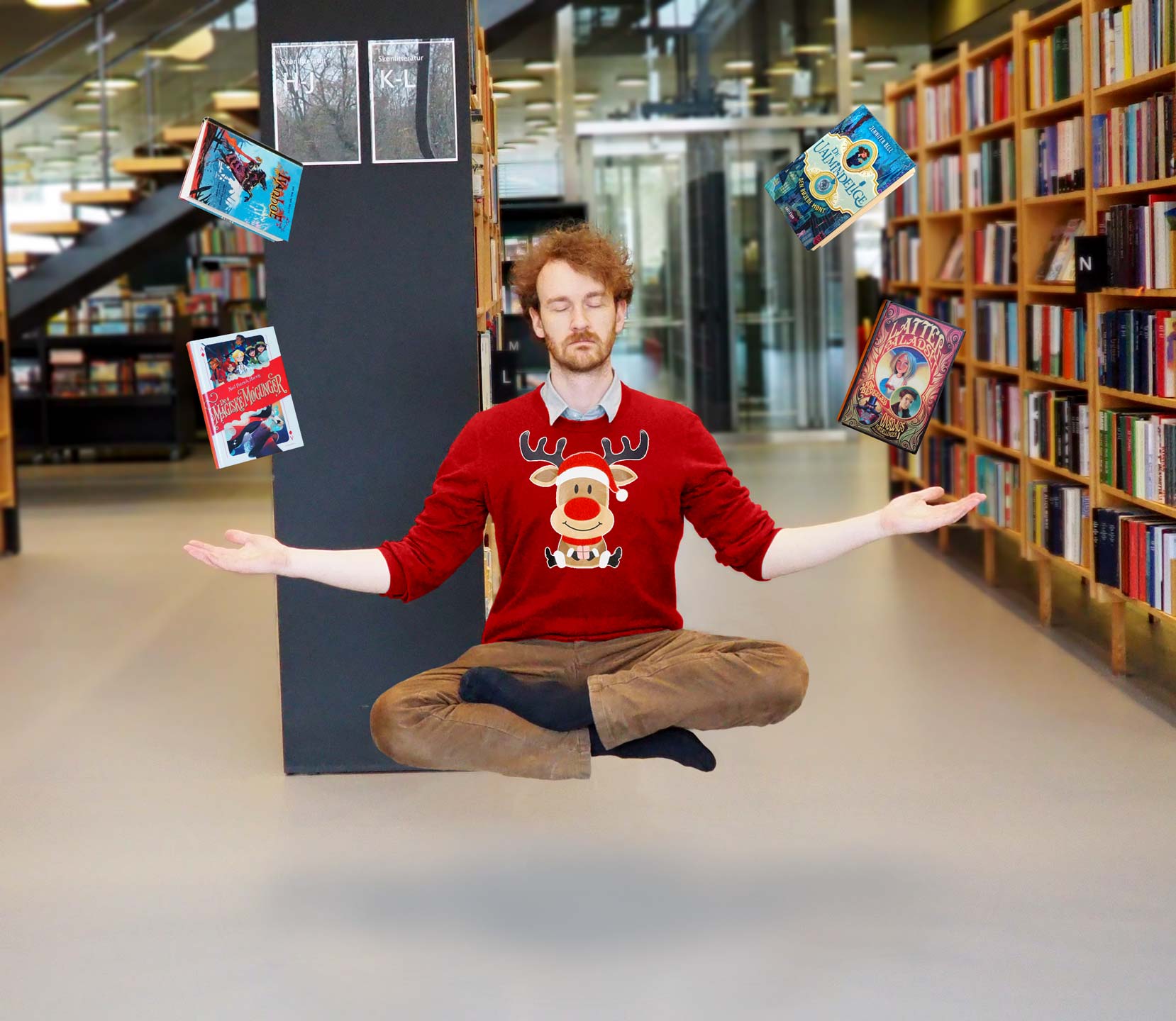 Fotomanipulation af mand der får bøger til at svæve